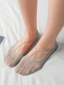 1pair Summer Hollow Out Butterfly Cross Strap Anti-Slip Invisible Boat Socks - Grey - View 2