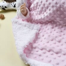 1 pieza Manta de felpa de doble capa con hoyuelos para bebé, apta para todas las estaciones, con amor de San Valentín - Rosa - Ver 3