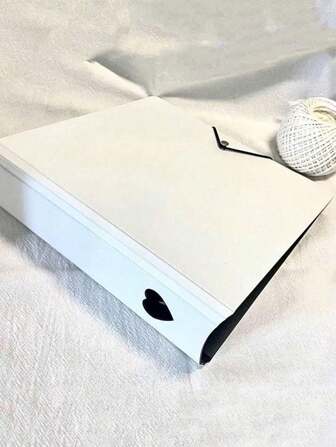 1本大容量3寸4格镂空心形追星小卡片收纳卡册，25张内页2孔3寸活页100格相册，适合明星卡片收纳，小卡片签名收纳