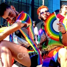 GRUPO CARNAVALLIA Abanico De Plástico Y Tela Bandera Orgullo Gay Pride Lgbt Abanico Arcoiris Multicolor - Multicolor - Ver 3