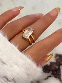 Single New Arrival V Shape Shiny Teardrop Cubic Zirconia Ring With Unique Design, Fine Luxury And 18K Waterproof Material, Delicate And Fashionable For Ladies