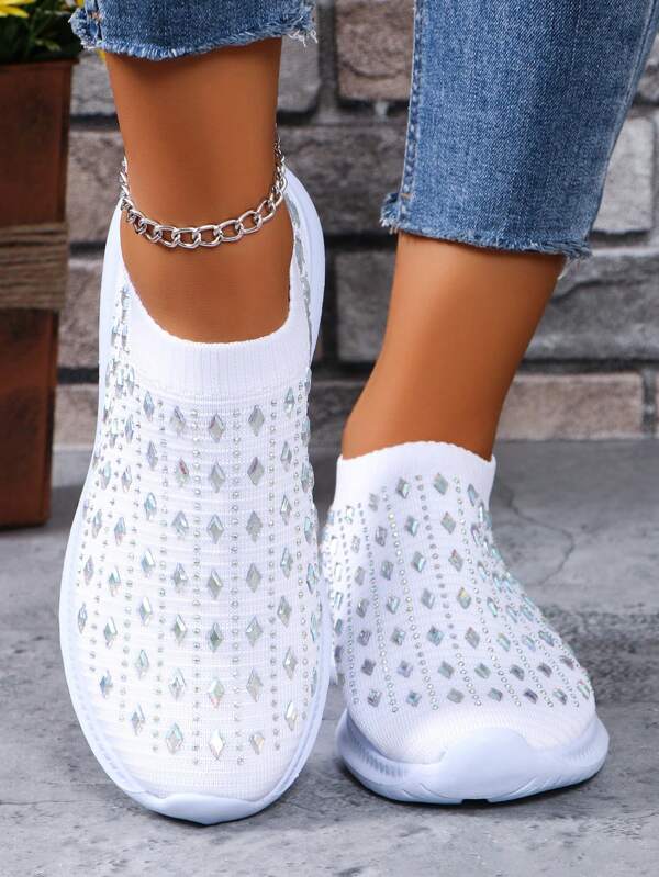 2024 أحذية رياضية خارجية/كاجوال للنساء مزينة بإكسسوارات الراين، تصميم قابل للتهوية ومانع للإنزلاق، مصنوعة من مواد مريحة من القماش المنسوج الجديدة