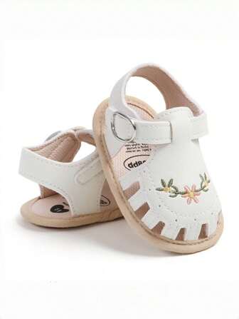 伊布布白色婴儿鞋绣花花女婴凉鞋幼儿学步鞋女童复古包头沙滩平底凉鞋夏季