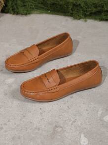 Klassieke effenkleurige handgemaakte stiksels decor loafers, lichtgewicht comfortabele casual mode mocassins