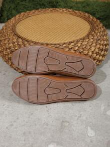 Klassieke effenkleurige handgemaakte stiksels decor loafers, lichtgewicht comfortabele casual mode mocassins