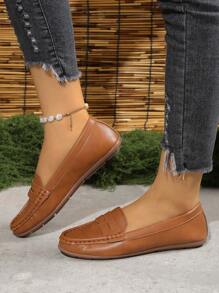 Klassieke effenkleurige handgemaakte stiksels decor loafers, lichtgewicht comfortabele casual mode mocassins