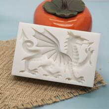 Flying Dragon DIY Epoxy Resin Mould Jewelry Tools Fondant Cake Mold Clay Chocolate Gumpaste Mould - Beige - View 2