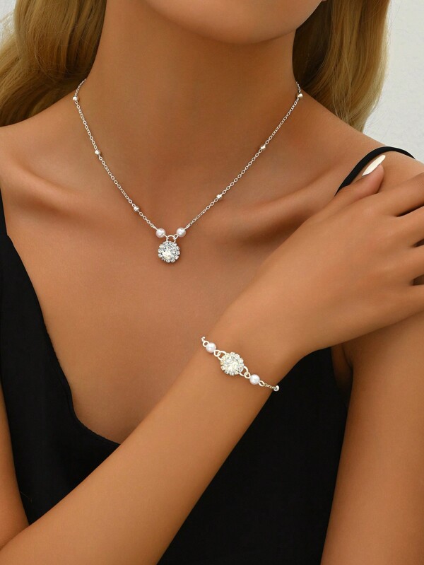 2 buc/set Set de bijuterii colier și brățară de lux și elegant, detalii decorate cu strasuri și perle artificiale, potrivit pentru purtarea zilnică de către femei, nunți și banchete (lanț lucrat manual tăiat la dimensiune, număr variabil de perle, dimensiune variabilă a strasurilor)