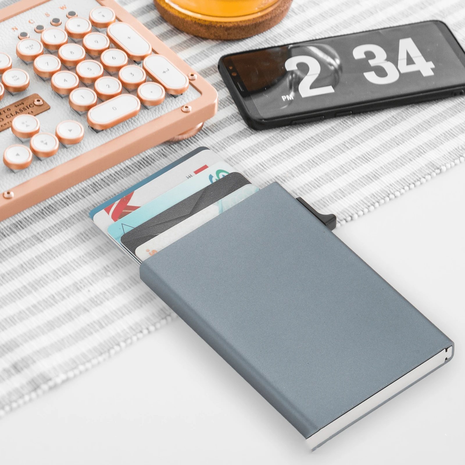 Tarjetero Metálico Con Bloqueo RFID | Porta Tarjetas De 10 Compartimentos, Protección NFC, Color Plateado