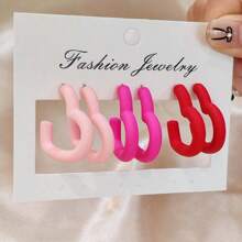 Set de 3 pares de aretes para mujeres Y2K de moda de verano en forma de C con diseño pintado y con colores llamativos y dulces, adecuado para citas - 3 pares de pendientes love en forma de C - Ver 4