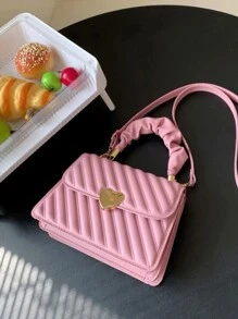 Lightweight Casual Heart-Shaped Decorative Button Square Bag, Pleated Hand-Held Bag, Creased Square Bag, Suitable For Female College Students, Beginners, And White-Collar Workers, Very Suitable For Offices, Universities, Work, Business, Commuting, Outdoor Activities, Travel, And Outings, Suitable For Valentine's Day Gifts