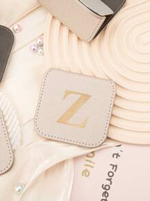 1 pezzo Specchio da trucco pieghevole in acciaio inossidabile con lettere dorate personalizzate, avvolto in elegante pelle color cachi. Perfetto per la cara mamma, zia, nonna, figlia, nipote, sorella, sposa, damigella e la tua amata ragazza! Ideale per occasioni come vacanze, compleanni, matrimoni, festa della mamma e San Valentino, questo pensieroso ed esquisito regalo aggiungerà un tocco di fascino ai loro momenti speciali, trucco, economico, decorazione della stanza, vanità, viaggio, camera da letto, accessori per il trucco, specchio, specchio da trucco, economico, riempitivi per calze, trucco, strumenti per il trucco, roba economica, regali, regali per donne, regali di Natale