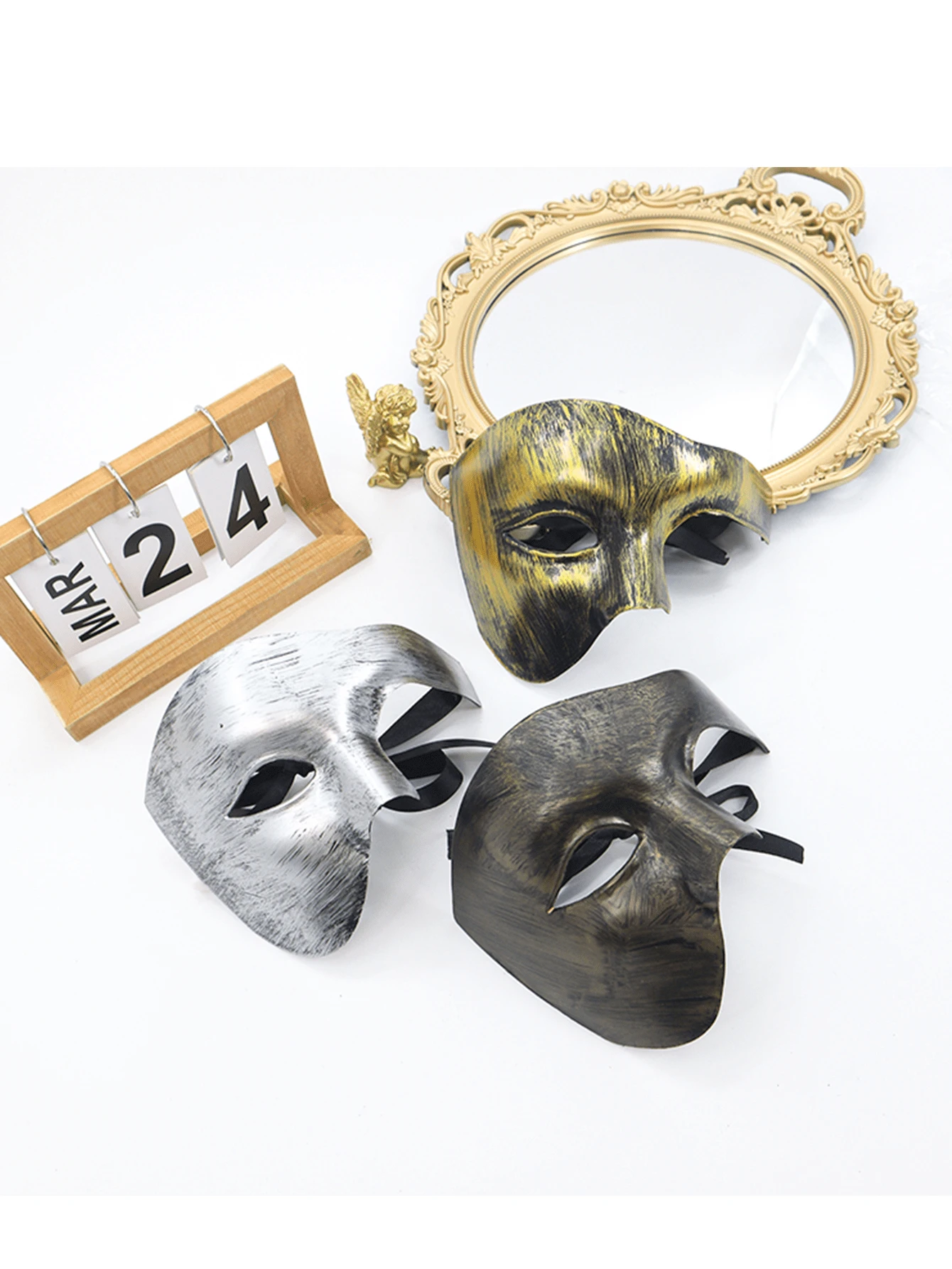 Gouden Venetiaanse Carnavalsmaskers kopen? ✔️ Vergelijk de beste aabiedingen