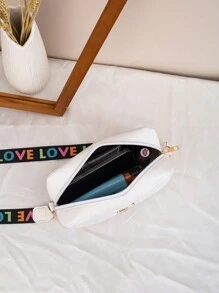 Fashionable Embroidered Heart Shaped Solid Color Crossbody Bag, Woven Strap Letter Design Shoulder Bag, Minimalist Casual Camera Bag For Women, Summer