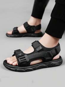 Men's Fashionable Breathable Lightweight Beach Sandals - Black - View 1