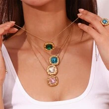 VKHK 1個復古18K鍍金不鏽鋼方邊圓緣吊墜項鍊，飾有花朵和立方氧化鋯，適合女性作為日常配飾或婚禮禮物 - 吊墜項鍊 - 查看 1