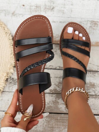 Ladies Bohemian Style Woven Strap Toe Ring Flat Sandals With Criss-Cross Straps, Perfect For Music Festival, Beach Party, Dating In Summer
