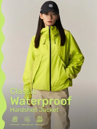 AOZA Ropa de invierno para mujer Chaqueta impermeable y cortavientos de carcasa rígida que retiene las funciones esenciales y prácticas, ofreciendo un ajuste corporal ligero y estilizado, lo que la hace conveniente y cómoda para el atuendo femenino de otoño. Superando la humedad y el peso, es adecuada para diversos tipos de Body y versatil para combinar. Es ideal para el atuendo de senderismo, montañismo, camping, urbano, viajes y ciclismo.