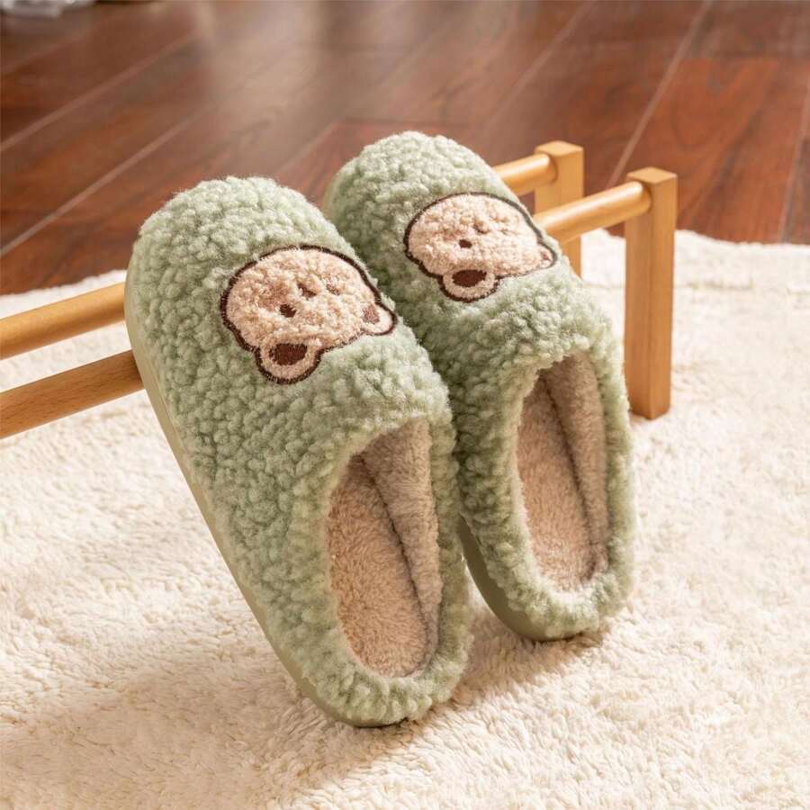 Dép Vải Hoạt Hình Gấu Cho Nam, Ấm Áp Mùa Đông, Mềm Mại Và Thoải Mái, Thân Thiện Với Làn Da Và Đáng Yêu - màu xanh lá - Xem 1