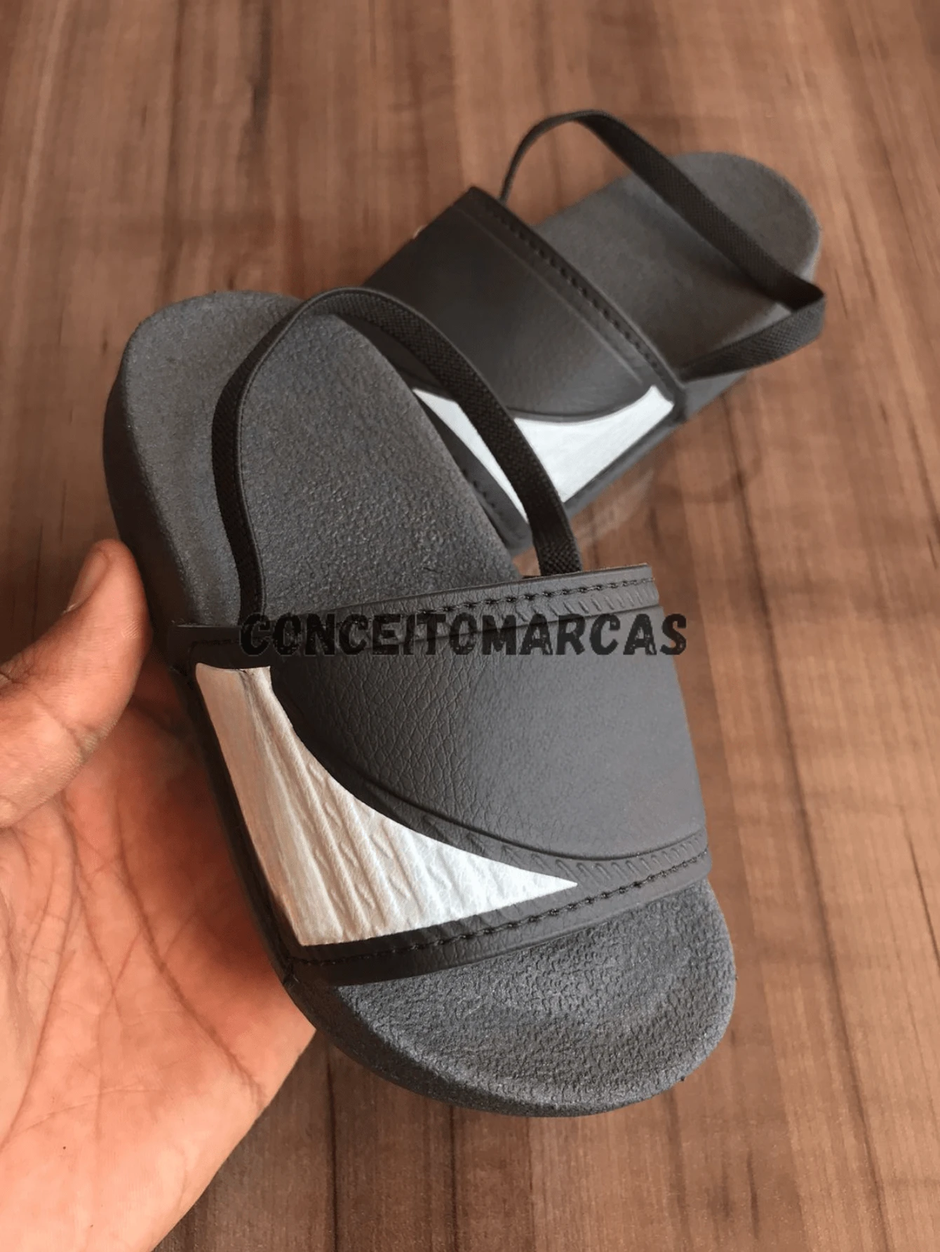 Kids Fashion Slippers - 黑色 - 查看 1