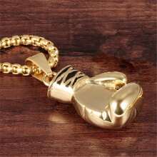 1 pièce Collier en acier inoxydable et titane avec design de gant de boxe rétro pour le sport