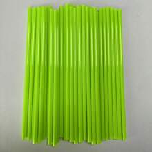 36 piezas de cubiertas de rayos de llanta verde hierba para rueda de motocross delantera y trasera, protector universal de rayos de llanta, cubierta de piel para bicicleta de tierra. Material: PVC. Color: verde hierba. Longitud: 170 mm (6-3/4 pulgadas). Cantidad: 36 piezas . Ajuste universal para la mayoría de las motos, no solo para K-TM 65 85 80 160 125 250 450 500 EXC EXCF EXC F 125 250 450, para Suzuki 125 250 450, K-TM 150 Kawasaki 500 CR YZ RM KX CR para CR YZ RM KX 80 125 250 450 500 CRF YZF RMZ KXF para CR YZ RM KX 85 motocicleta 500 CRF YZF RMZ KXF.