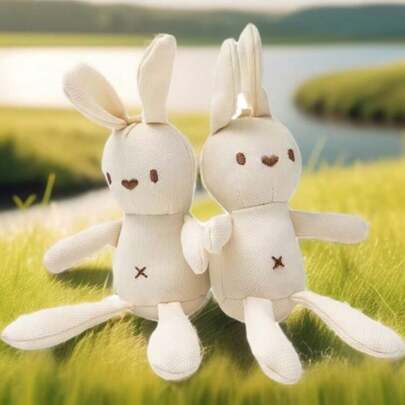 2入組兔子毛絨玩具，兔子公仔，小花熨斗格子兔，可用於衣服、掛飾、手提包、配件、車飾等