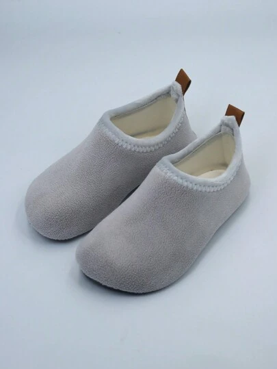 儿童保暖防滑软底室内拖鞋，幼儿耐磨地板鞋，适合托儿中心、瑜伽、休闲和家庭使用，秋冬季