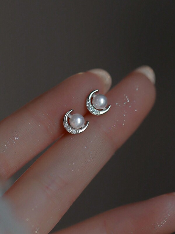 1pair Elegant & Delicate Faux Pearl Crescent Moon Stud Earrings