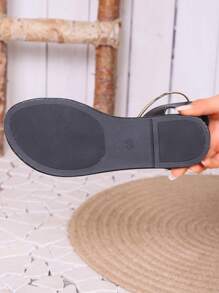 Women Handmade Beaded Chain Weave Flat Sandals With Ankle Strap, Perfect For Beach And Vacation
