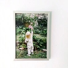 1pc Minimalist Style Picture Frame, Can Be Placed Horizontally Or Vertically, Suitable For Display On Tabletop Or Wall Decoration, For Living Room, Bedroom, Study, Hall, Gallery Etc. (Picture Is For Reference Only, Photo Paper Included Randomly)