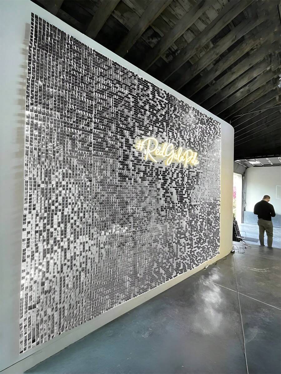 Fondo de pared con brillos plateados de lentejuelas 24 piezas/12 piezas, fondos de lentejuelas cuadradas para fiestas de cumpleaños, bodas, compromisos, aniversarios, eventos y decoraciones del hogar. Decoraciones de panel de fondo con brillo para bodas, cumpleaños, aniversarios y compromisos - plata - Ver 1