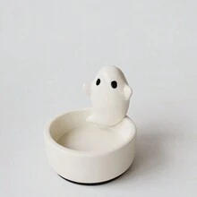 1pc White Ghost Candle Holder, Cute Ceramic Candle Holder For Desktop Decor, Holiday Celebration Atmosphere, Home Use White Ghost Candle Holder