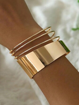 1pc Geometric Shaped Metal Glossy Cuff Bracelet For Women, European And American Retro Exaggerated Punk Style Streetwear Accessory, Gift For Girls