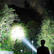 1 强光可充电手电筒，带侧灯的明亮 LED 手电筒，电源指示灯和 LED+4SMD 手电筒，适用于户外露营照明、钓鱼、工作和紧急情况万圣节圣诞节感恩节礼物 - 黑色 - 查看 4