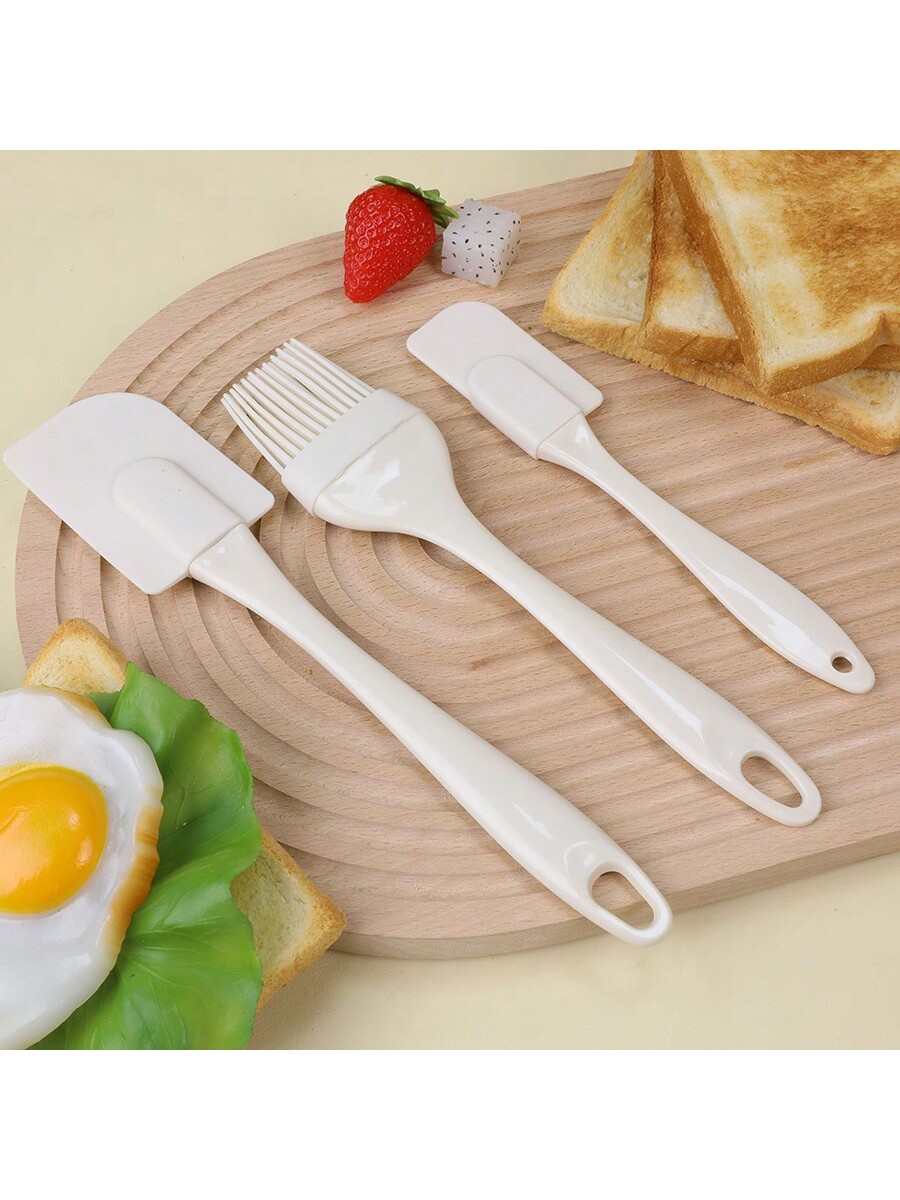 مجموعة 3 في 1 تشمل فرشاة سيليكون للزيت وملعقة سيلي...