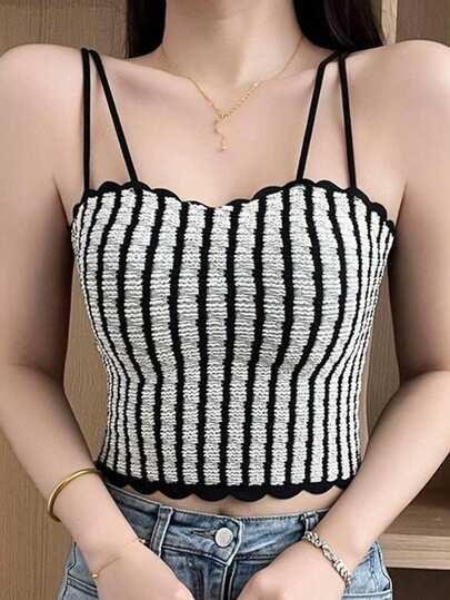 1 Stück Damen gestreiftes Camisole Top, Sexy Spaghetti-Träger Weste, All-Match Beauty Rückseite Unterhemd mit Brustpolster, kann innen und außen getragen werden, Kurzstil