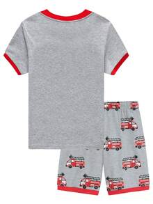 ชุดนอนเด็กผู้ชาย ใหม่ปี 2025, ชุดเสื้อผ้าใส่อยู่บ้านเด็กฤดูใบไม้ผลิ/ฤดูร้อน, ชุดเสื้อยืดแขนสั้นกางเกงขาสั้นพิมพ์รถกู้ภัยการ์ตูน, ชุดใส่อยู่บ้านเด็ก, ชุดใส่อยู่บ้านแบบเบาๆ สำหรับเด็กผู้ชาย - สีเทา - ดู 2