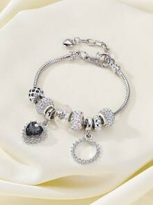 1入女性魅力手鍊，鑲嵌鋯石圓環和心形吊墜，柔軟陶瓷珠串成的線