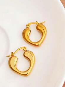 1對空心心形極簡時尚復古18K鍍金不鏽鋼耳環，適用於女性在派對、日常通勤等場合佩戴，多功能配件 - 心形 - 查看 2