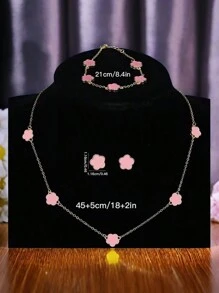 bộ ba mảnh màu hồng
