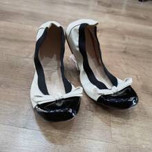 Women Flats - 米色 - 查看 5