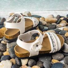 1pair Comfortable & Fashionable Lightweight Classic Open Toe Flat Sandals For Girls, Spring/Summer/Autumn - White - View 4