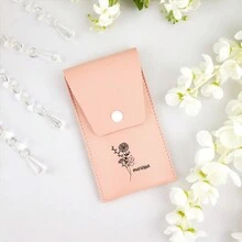 Bộ cọ trang điểm thiết kế hoa và hoa sinh nhật cá nhân hóa, Quà tặng Ngày của Mẹ, Bộ cọ trang điểm du lịch bằng da giả, Quà tặng phù dâu, Quà tặng đám cưới, Quà tặng cho cô ấy, Bộ 8 cọ trang điểm bằng da PU, Bộ cọ trang điểm chuyên nghiệp, Bộ cọ trang điểm du lịch, Bộ cọ trang điểm thuần chay, Túi đựng cọ trang điểm, Bộ cọ trang điểm tùy chỉnh, Túi đựng đồ trang điểm, Phụ kiện du lịch, Đồ dùng cho chuyến đi chơi mùa hè - Màu Hồng  San hô - Xem 4