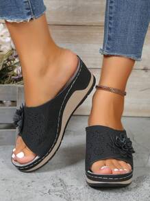 Women's Cross-Border New Style Leather Sandals, With Flower Decoration, Elegant And Comfortable, Suitable For Spring And Summer Seasons