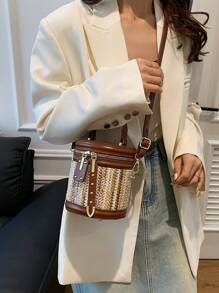 2024 New Summer Mini Brown Round Bucket Woven Bag, Popular Women Crossbody Straw Bag Handbag Bucket Bag