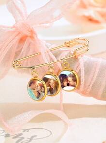 1 chiếc Ghim cài áo cưới tùy chỉnh, Ghim cài ve áo có ảnh tùy chỉnh, Bùa bó hoa cô dâu được cá nhân hóa Ghim cài ảnh tốt nghiệp kỷ niệm tùy chỉnh, Ghim tưởng niệm áo choàng tốt nghiệp, Bùa kỷ niệm đám cưới, Ghim tưởng niệm cho chú rể, Ghim cài ve áo tang lễ Charm Ảnh cô dâu cá nhân Quà tặng kỷ niệm đám cưới cho cô dâu và chú rể Huy hiệu ảnh tùy chỉnh/Pin cưới/Quà tặng người thân yêu dành cho cô ấy/Anh ấy Quà tặng cho chị gái/anh trai Quà tặng cho vợ/chồng Quà tặng cho bạn gái/bạn trai quà cưới/Quà tặng tốt nghiệp - Nhiều màu - Xem 4