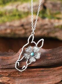 Vintage Western Style Ox Head Flower Turquoise Hollow Pendant Necklace Women Bohemian Farmhouse Personalized Necklace Gift For Her Valentines,Mom,Mother,Mother's Day,Gift