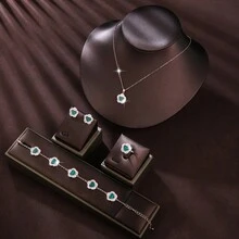 5入組珠寶套裝，歐美風格微鑲立方氧化鋯心形與花形耳環、項鍊、戒指、手鏈套裝，日韓設計幸運五瓣花極簡優雅配件，適於女性婚禮、派對，送女友和摯友禮物 - 套裝珠寶首飾 - 查看 14