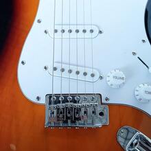Cuerdas de guitarra Ziko Nickel para guitarra eléctrica. Sonido perfecto, sensación constante, durabilidad confiable. Adecuado para guitarras de 6 cuerdas con cuerdas de cabeza de colores. - Azul - Ver 3